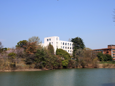 大阪大学