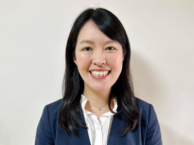 日米英語学院　教務課 吉村舞 先生